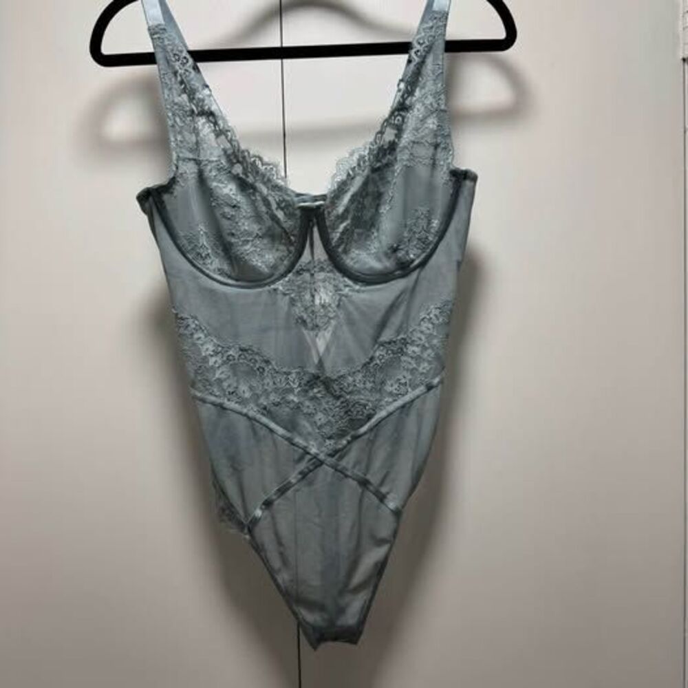 Hunkemöller Teal Lace Bodysuit 38D